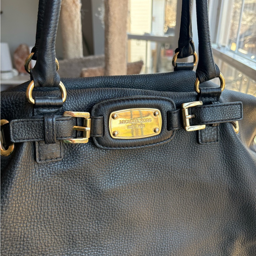 Michael Kors Hamilton Weekender Shoulder Bag in Pebbled Leather - Picture 2 of 6